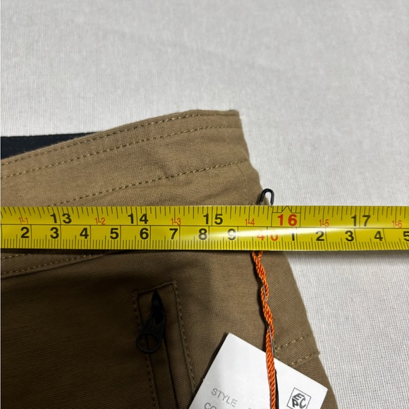 Men’s Roark Layover Traveler Pants Military Green Draw String Size 30 NWT - Picture 7 of 15